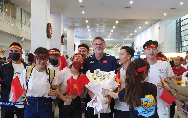 Đội tuyển Việt Nam đã đến Philippines, sẵn sàng cho giai đoạn thứ hai của vòng loại World Cup 2026. 